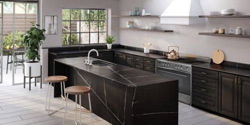 Desain kitchen set dengan nuansa warna monokrom